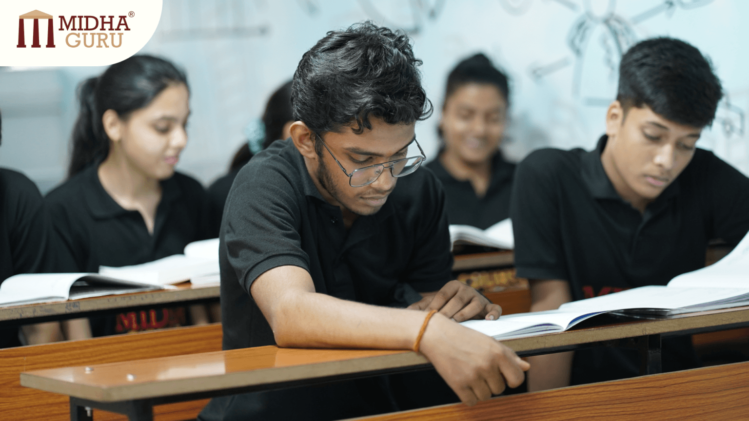 Why MidhaGuru is the Best Institute in Ranchi for Class 6 to 10 Students
